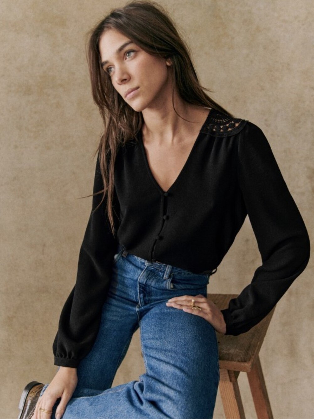 Sezane Amalia Shirt Noir. - Size 38